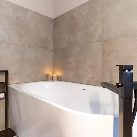 Boehler 30 Haus Ruby *